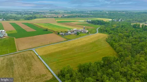 680 Beaver Dam Rd, Honey Brook, PA 19344