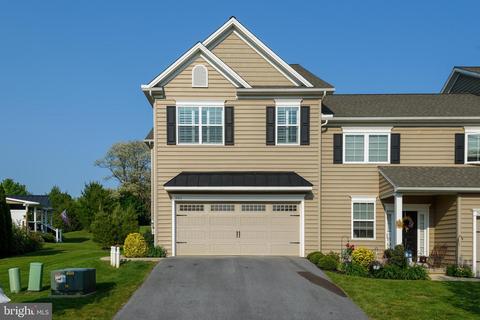 201 Briarwood Dr, Honey Brook, PA 19344