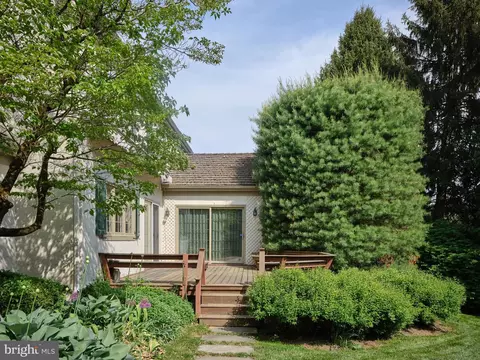 220 Hedgemere Dr, Devon, PA 19333 photo 12