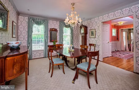 220 Hedgemere Dr, Devon, PA 19333 photo 9