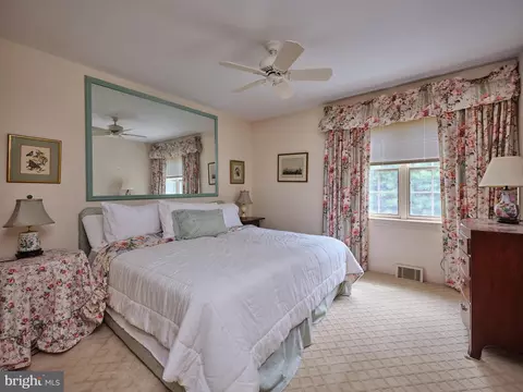 220 Hedgemere Dr, Devon, PA 19333 photo 25