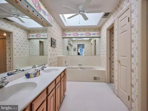 220 Hedgemere Dr, Devon, PA 19333 photo 23