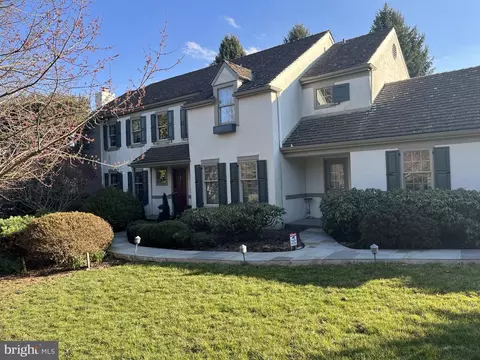 220 Hedgemere Dr, Devon, PA 19333 photo 3