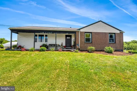 184 Maple Ln, Toughkenamon, PA 19374