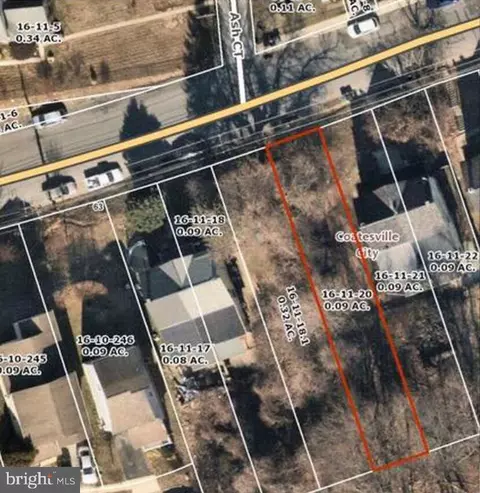 424 Oak St, Coatesville, PA 19320