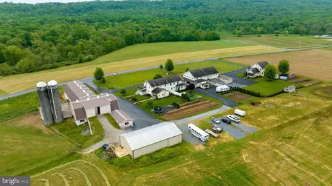 683 Beaver Dam Rd, Honey Brook, PA 19344