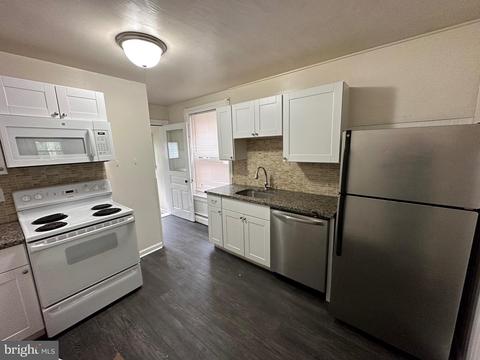 17 W 6th Ave, Coatesville, PA 19320