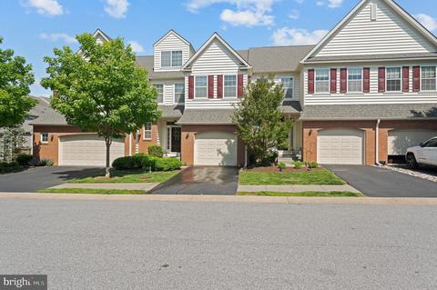 257 Deepdale Dr, Kennett Square, PA 19348