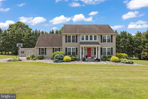 236 Country Dr, Oxford, PA 19363