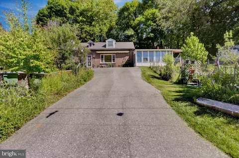 577 Poplar St, Coatesville, PA 19320