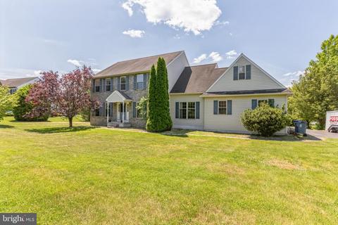 10 Bittersweet Dr, Cochranville, PA 19330