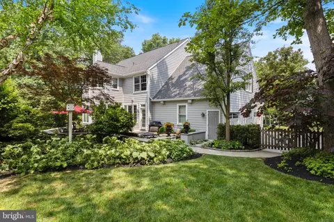 704 Strawbridge Ln, Wayne, PA 19087 photo 9