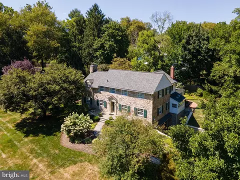 669 Richards Rd, Wayne, PA 19087
