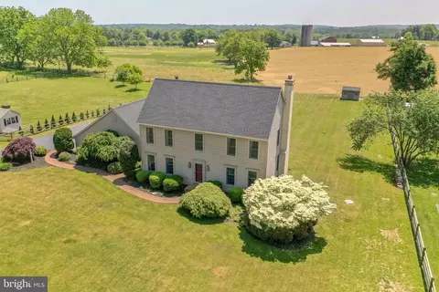 138 Vincent Dr, Honey Brook, PA 19344