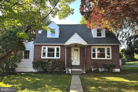 966 Cherry St, Phoenixville, PA 19460