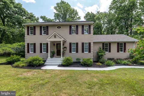 1212 Saint Peters Rd, Pottstown, PA 19465