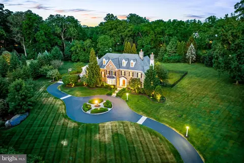 318 Winfield Rd, Devon, PA 19333