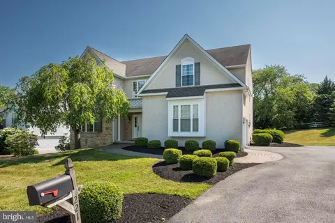 221 Ferndale Ln, Downingtown, PA 19335