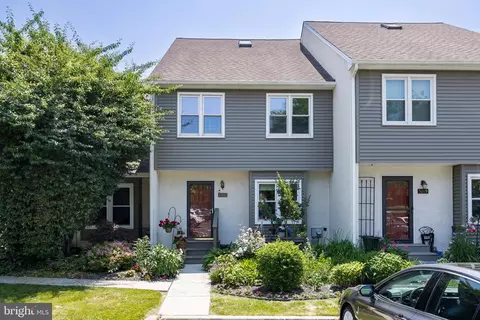 5208 Shannon Ct, Chester Springs, PA 19425