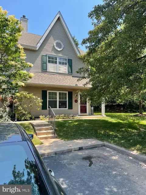 4 Amy Ct #5, Phoenixville, PA 19460