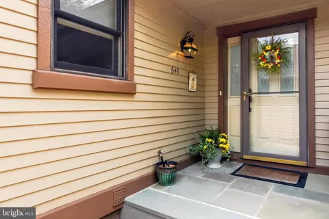 648 Heatherton Ln, West Chester, PA 19380