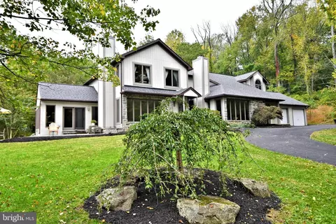 2901 Creek Rd, Elverson, PA 19520