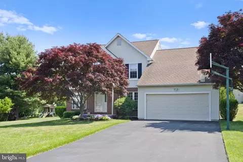 436 Deep Willow Dr, Exton, PA 19341