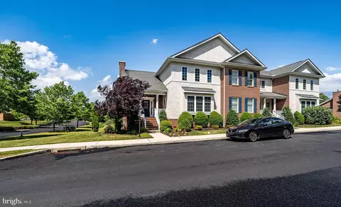 222 Windgate Dr, Chester Springs, PA 19425