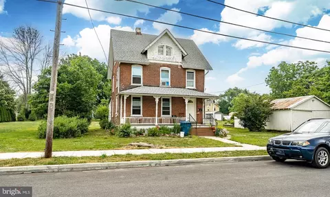 321 Franklin St, Oxford, PA 19363