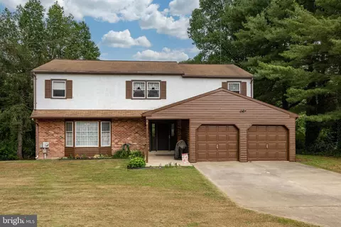 1069 Grandview Cir, Pottstown, PA 19465