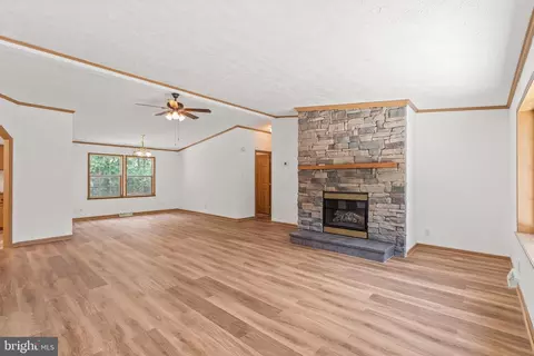134 Cambridge Rd, Coatesville, PA 19320