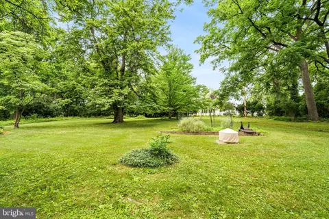310 Barberry Ln, Wayne, PA 19087 photo 5
