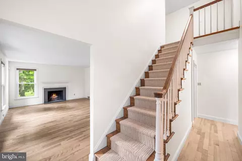 310 Barberry Ln, Wayne, PA 19087 photo 7