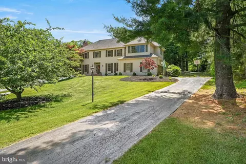 923 Copper Beech Ln, Wayne, PA 19087