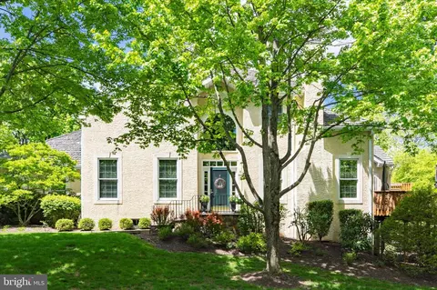 187 Saint Clair Cir, Berwyn, PA 19312