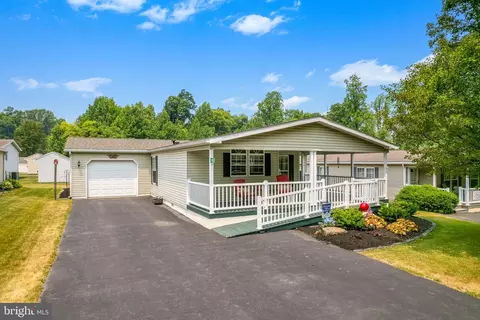 201 Brookview Ave, Coatesville, PA 19320