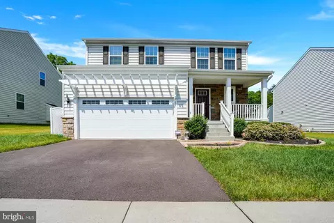 16 Madison Dr, Spring City, PA 19475