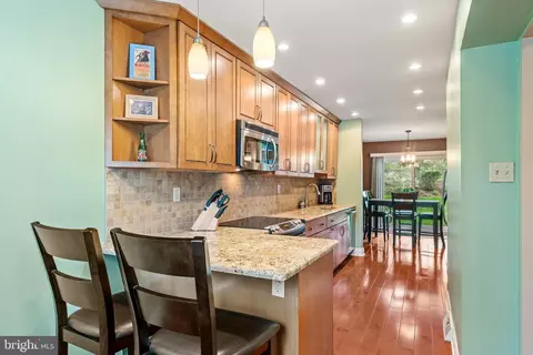 402 Hanover Ct, Chesterbrook, PA 19087 photo 7