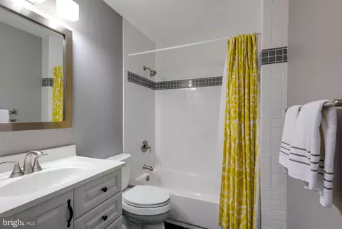 402 Hanover Ct, Chesterbrook, PA 19087 photo 23