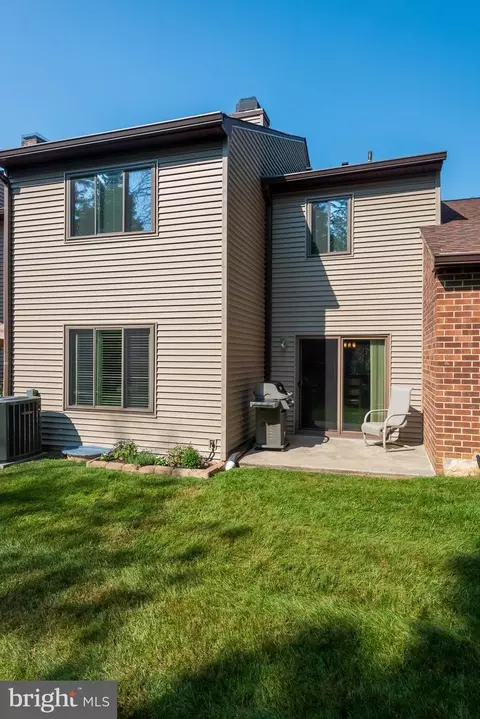 402 Hanover Ct, Chesterbrook, PA 19087 photo 25