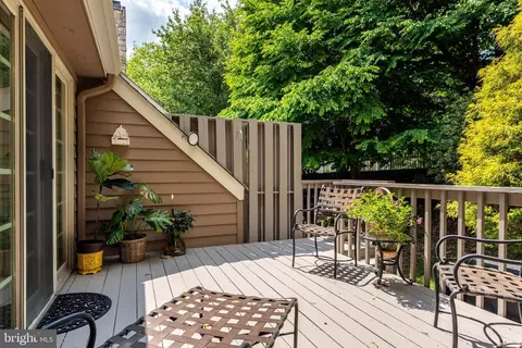 302 Heritage Pl, Devon, PA 19333 photo 8