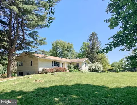 1212 Chestnut Tree Rd, Honey Brook, PA 19344