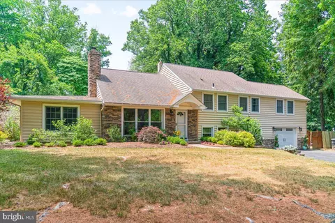 483 Maynard Dr, Wayne, PA 19087