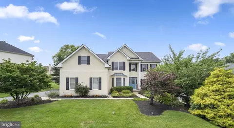20 Garland Ct, Phoenixville, PA 19460