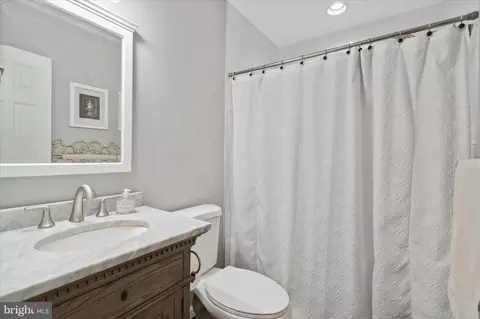 17 Rampart Dr, Chesterbrook, PA 19087 photo 22
