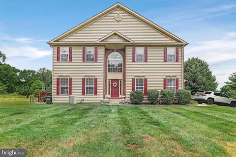 169 Penns Manor Dr, Kennett Square, PA 19348