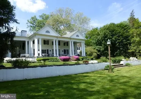 195 Drummers Ln, Wayne, PA 19087