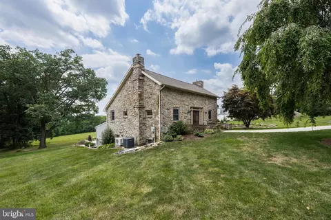 452 Black Horse Rd, Chester Springs, PA 19425