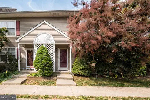 934 Woodlawn Ave, Phoenixville, PA 19460
