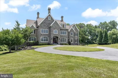 216 Fulling Dr, Chadds Ford, PA 19317